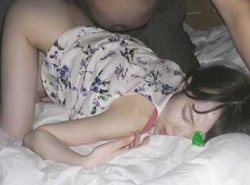 バイト先社員に泥酔お持ち帰り痴漢されズボズボ膣バイブ潮吹きする女子大生