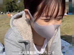 笑顔優しさ滲みでてる若妻の浮きブラとビラはみ出てるパンチラ姿を視姦堪能